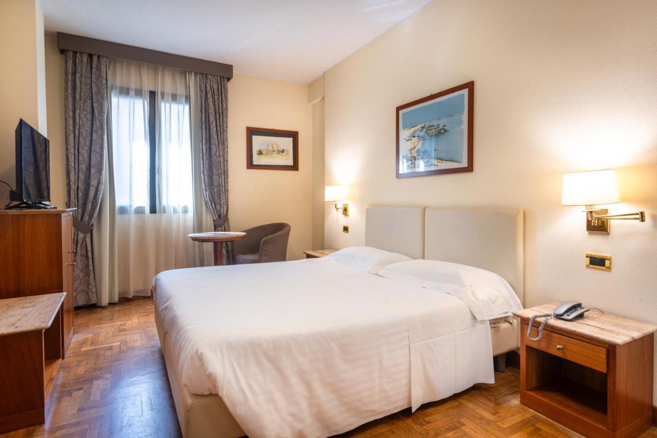 Hotel Airone - Ombrellone Incluso Al Bagno Dolce Vita A Marina Dal 1 Giugno Al 15 Settembre Grosseto Exterior photo