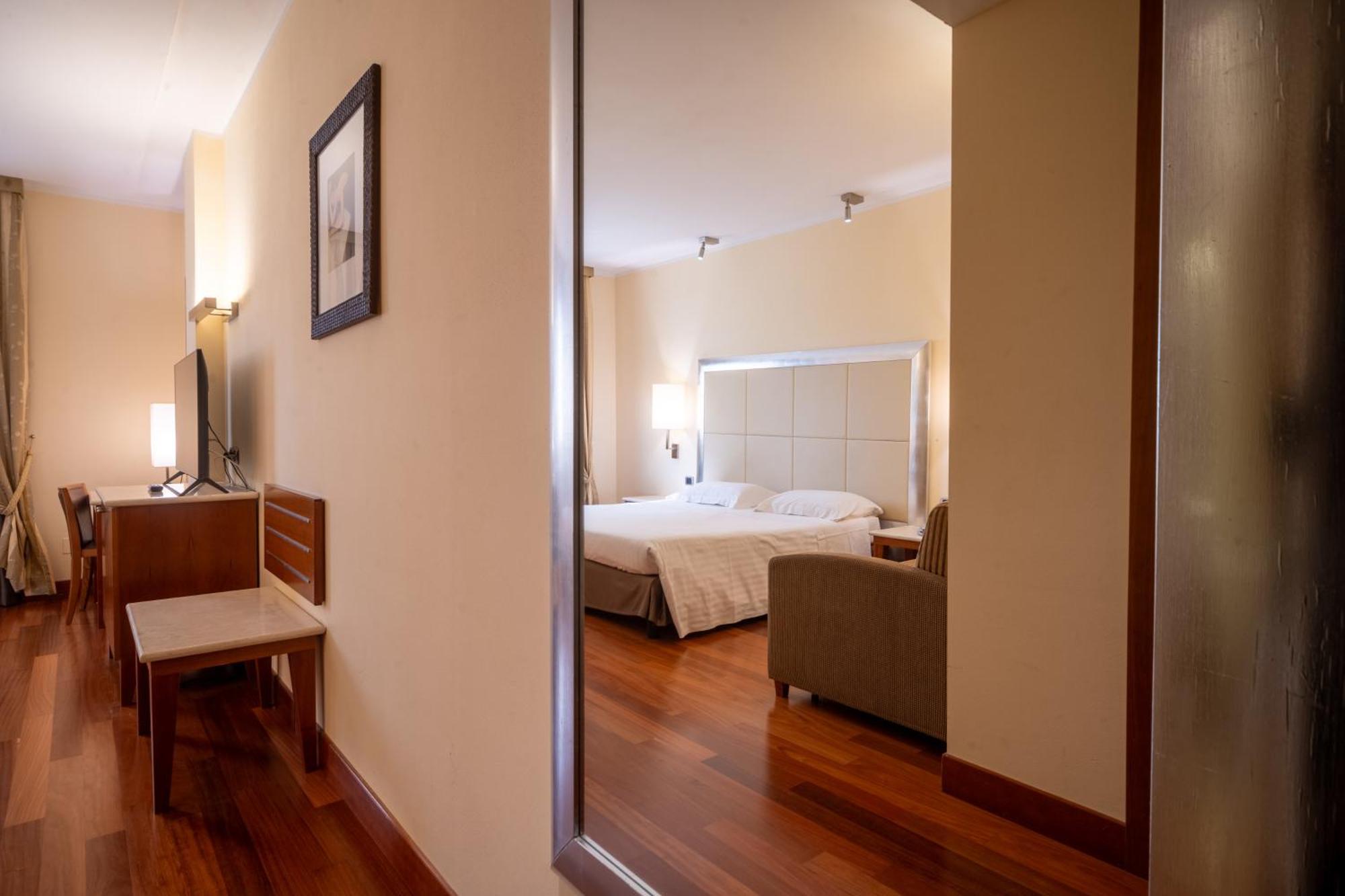 Hotel Airone - Ombrellone Incluso Al Bagno Dolce Vita A Marina Dal 1 Giugno Al 15 Settembre Grosseto Exterior photo
