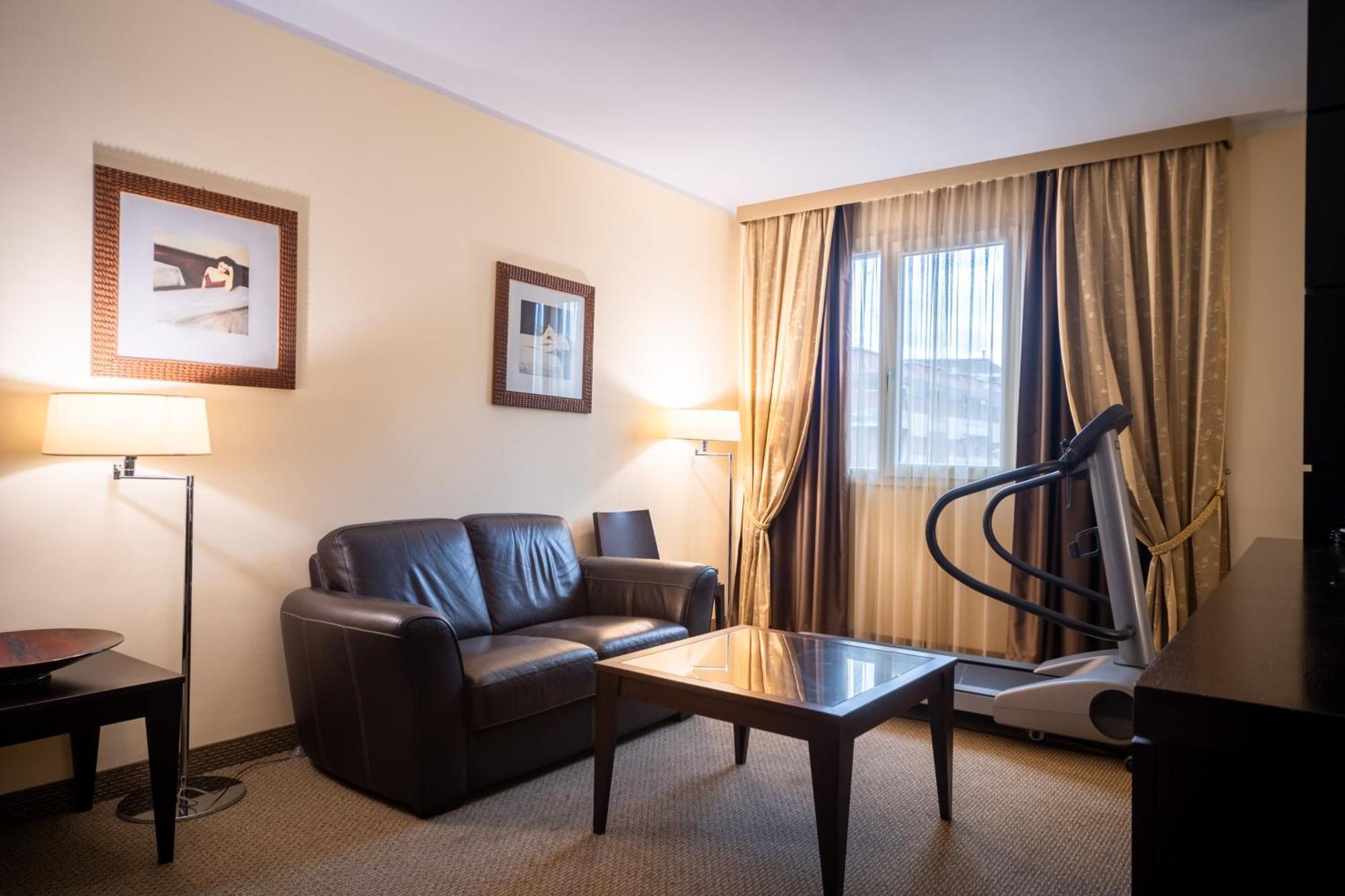 Hotel Airone - Ombrellone Incluso Al Bagno Dolce Vita A Marina Dal 1 Giugno Al 15 Settembre Grosseto Exterior photo