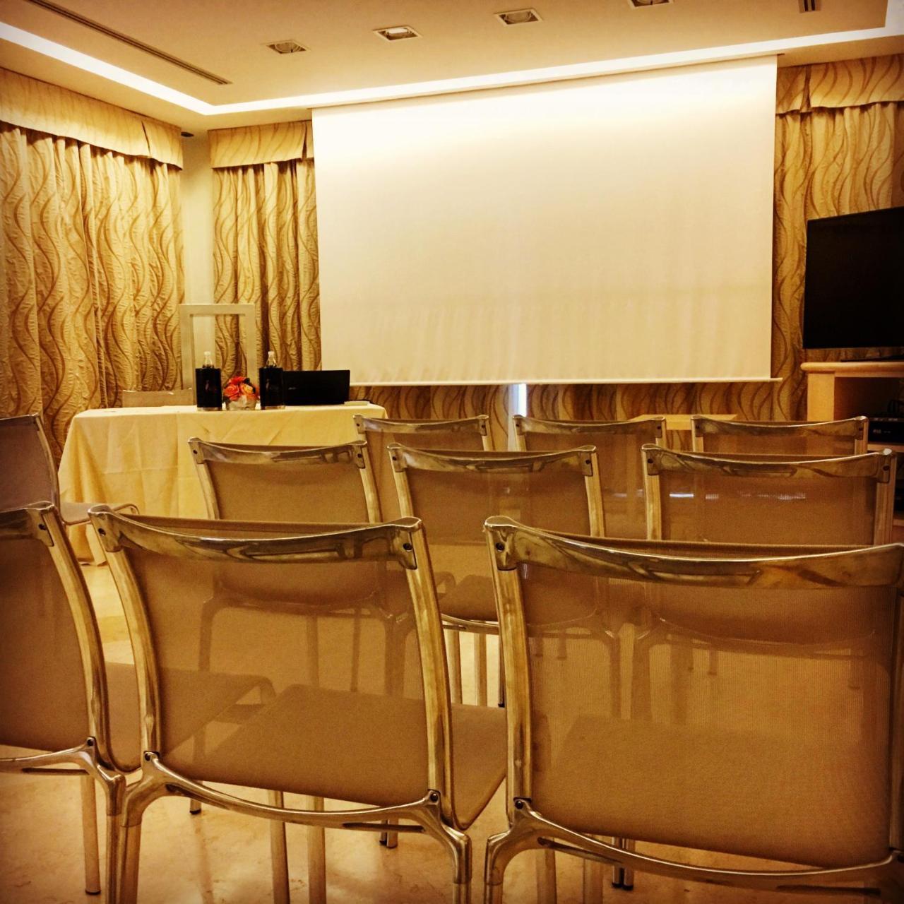 Hotel Airone - Ombrellone Incluso Al Bagno Dolce Vita A Marina Dal 1 Giugno Al 15 Settembre Grosseto Exterior photo